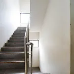 Oyo Life 2874 Berlian Residence