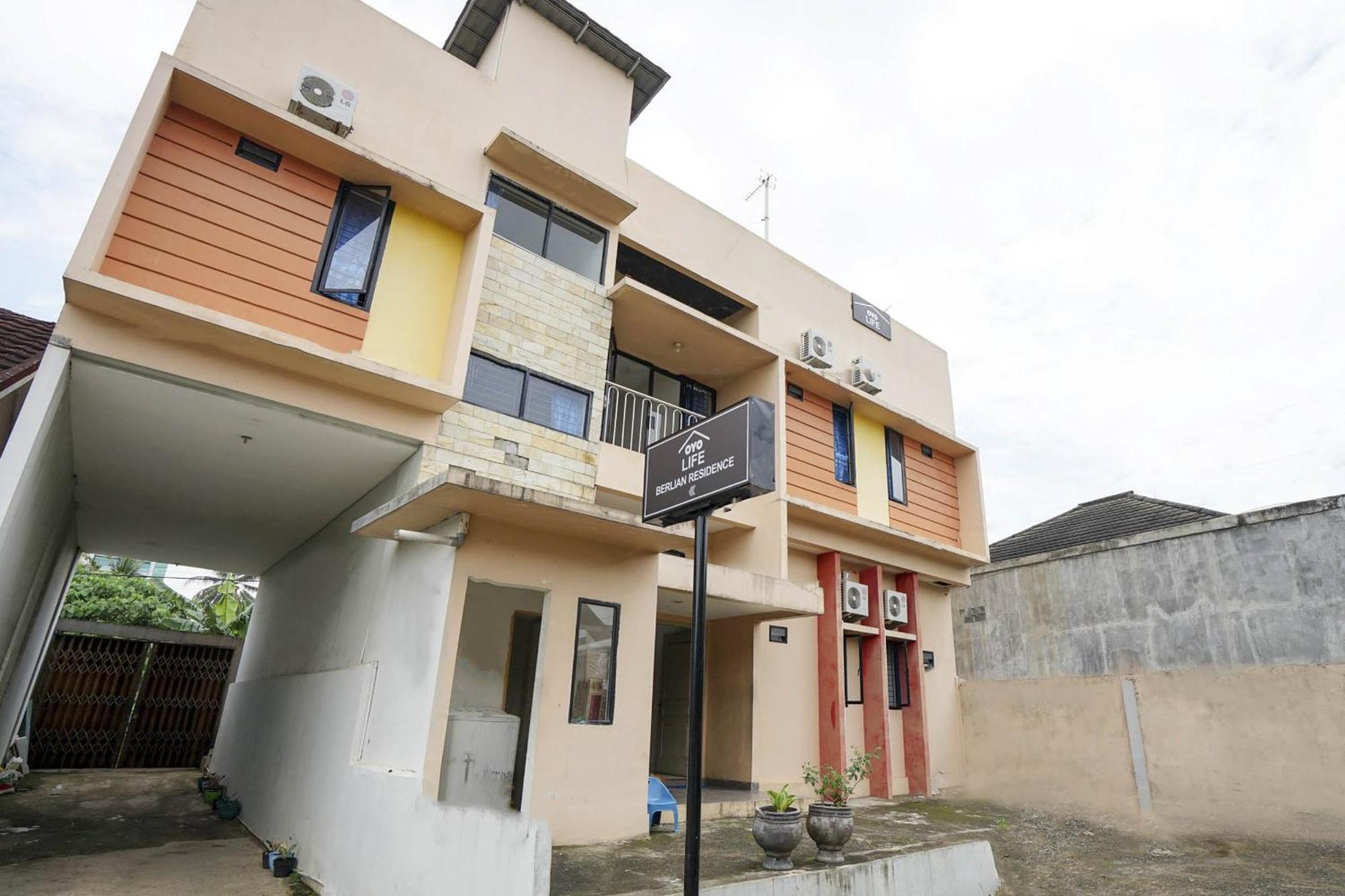 Oyo Life 2874 Berlian